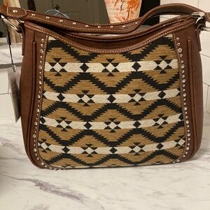 Attractive Montanawest Southwest Design Shoulder Bag - Camel Brown